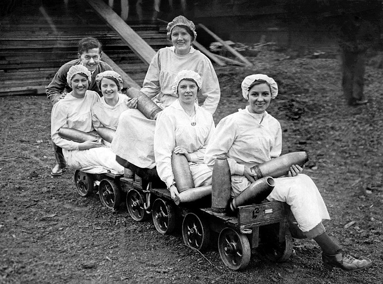 Munitions Workers WW!