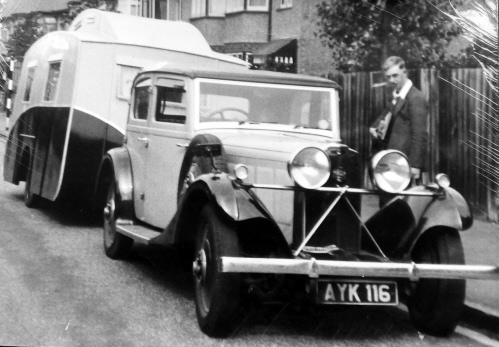 Horace and his caravan 1930s
